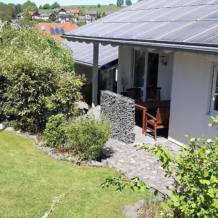 Ferienhaus Mit Ueberdachter Terrasse * Friedrichshausen
