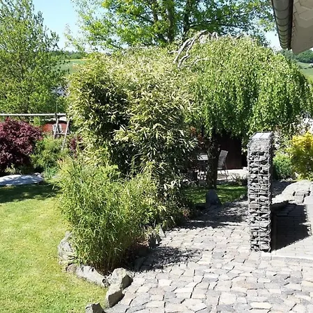 Ferienhaus Mit Ueberdachter Terrasse * Friedrichshausen